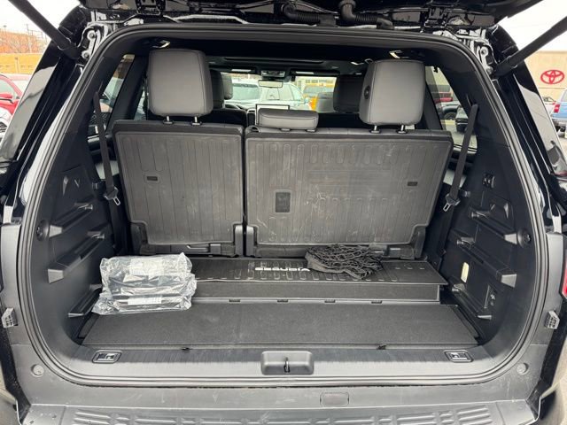 Used 2026 Toyota Sequoia Capstone image 35