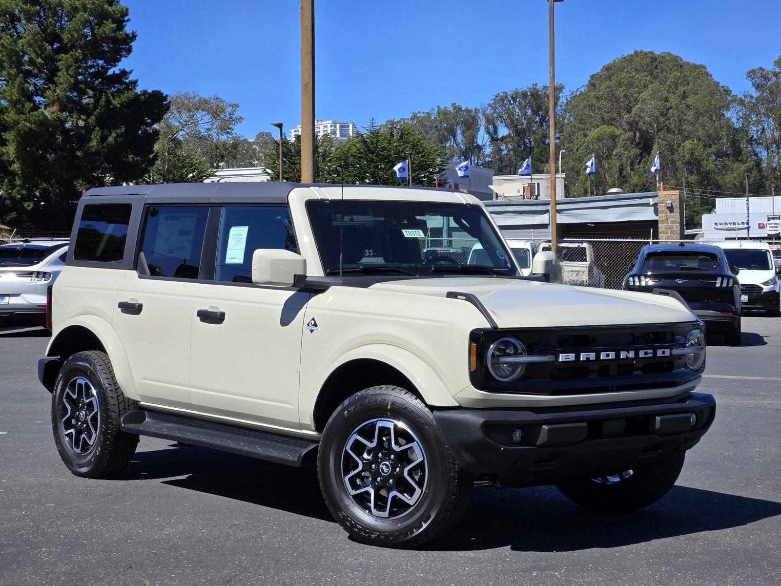 New 2026 Ford Bronco Outer Banks image 2