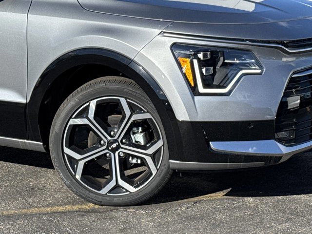 New 2025 Kia Niro SX Touring image 27