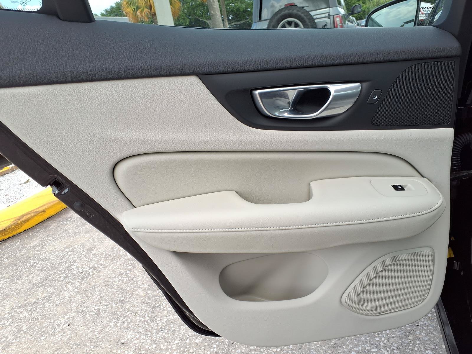 Certified 2024 Volvo S60 T8 Plus w/ Climate Package AWD/4WD image 19