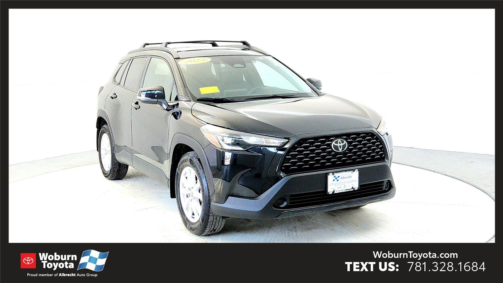 Used 2023 Toyota Corolla Cross LE w/ Moonroof Package video 1