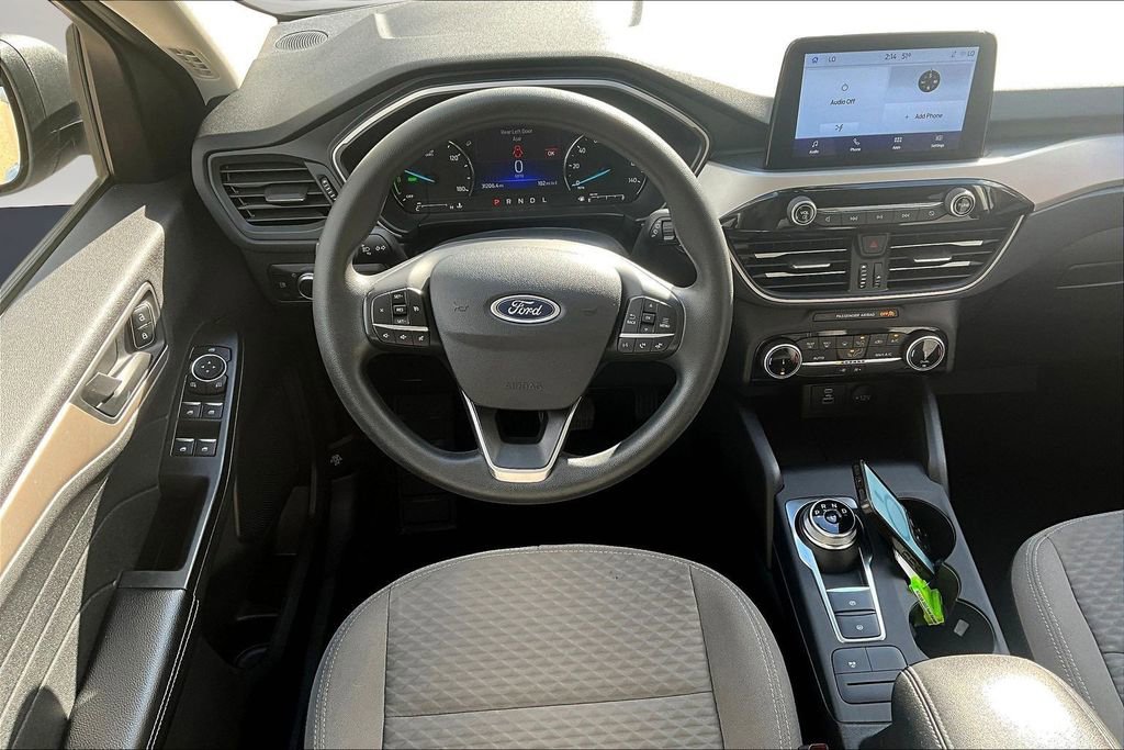 Used 2022 Ford Escape SE image 9