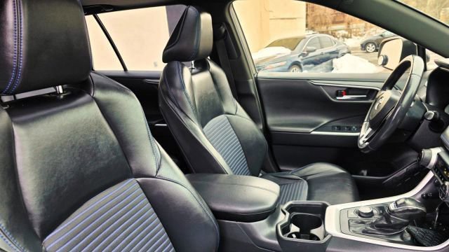 Used 2019 Toyota RAV4 XSE image 35