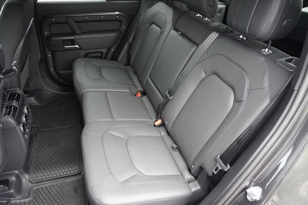 New 2026 Land Rover Defender 110 X AWD/4WD image 30