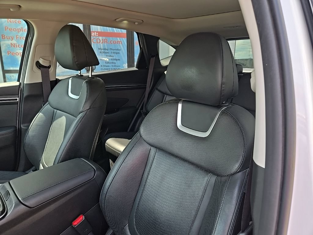 Used 2022 Hyundai Tucson Limited AWD/4WD image 34