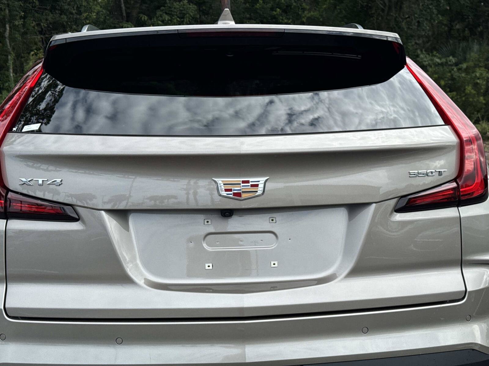 Used 2024 Cadillac XT4 Premium Luxury FWD image 10