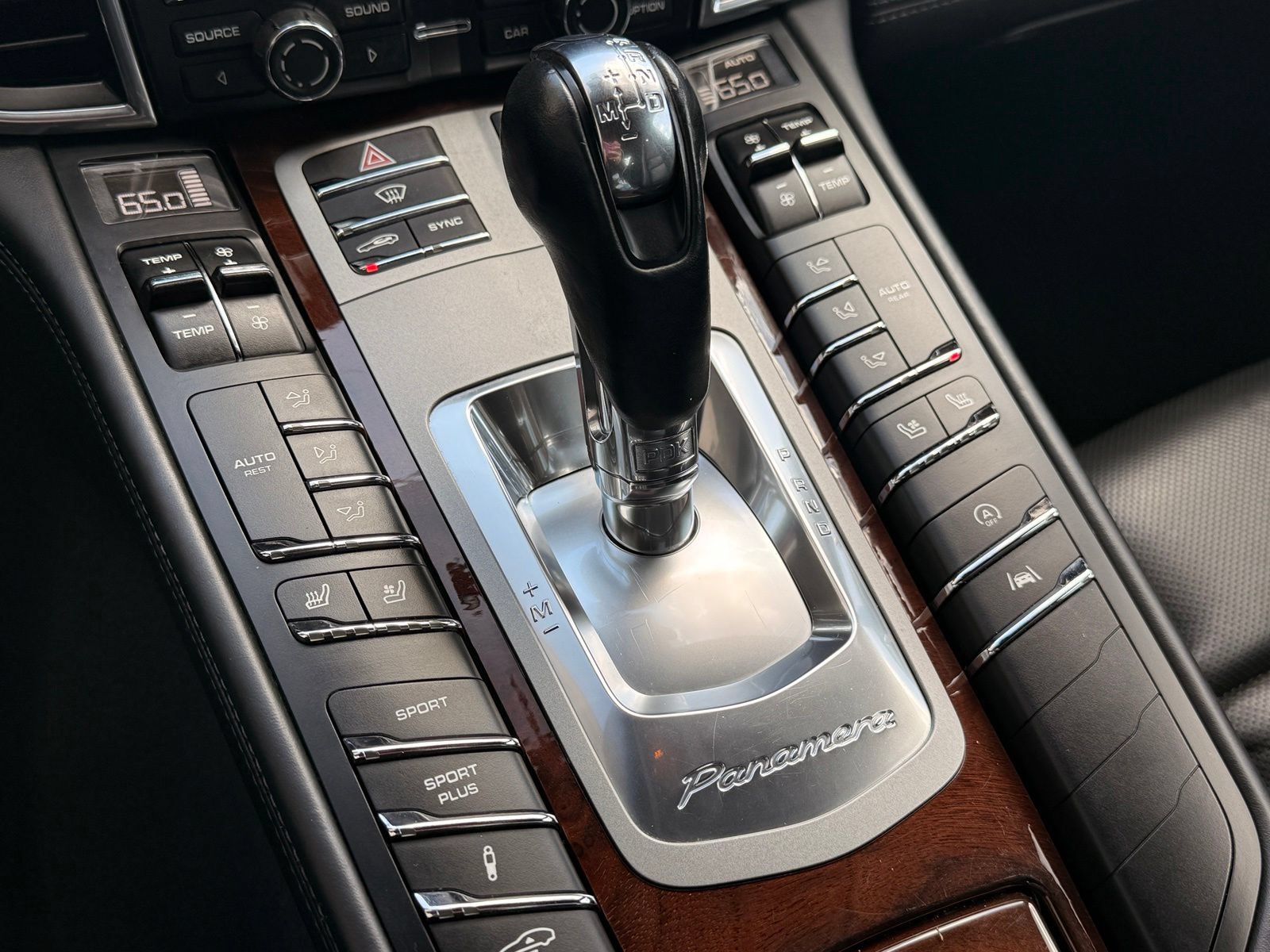 Used 2014 Porsche Panamera AWD/4WD image 29