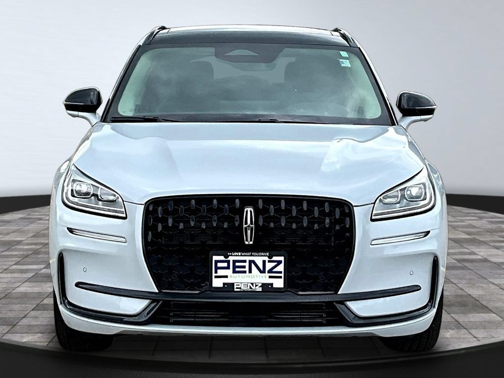 Used 2025 Lincoln Corsair Reserve w/ Jet Appearance Package AWD/4WD image 2