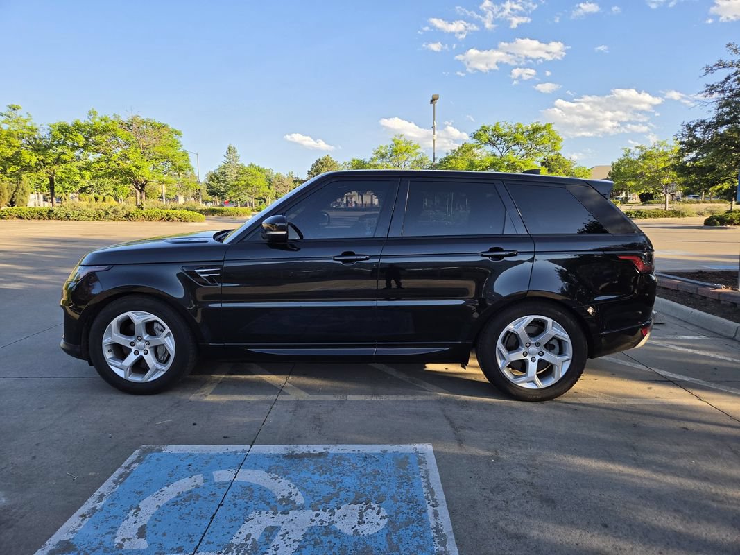 Used 2020 Land Rover Range Rover Sport SE AWD/4WD image 8