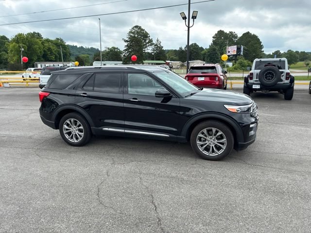 Used 2023 Ford Explorer Limited w/ Equipment Group 301A AWD/4WD image 7