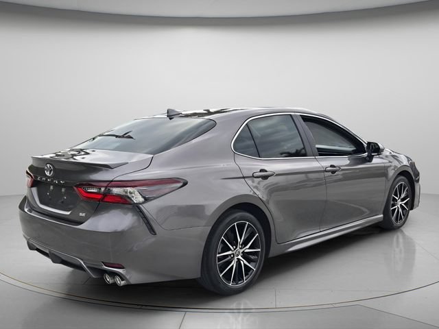 Used 2024 Toyota Camry SE FWD image 7