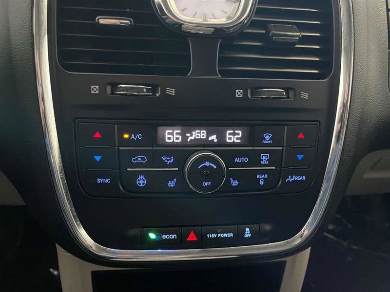 Used 2015 Chrysler Town & Country Touring-L w/ Driver Convenience Group FWD image 70