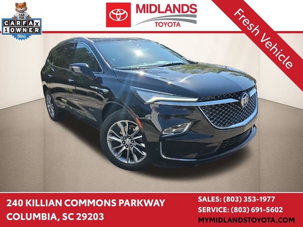 Used 2024 Buick Enclave Avenir w/ Avenir Technology Package image 1