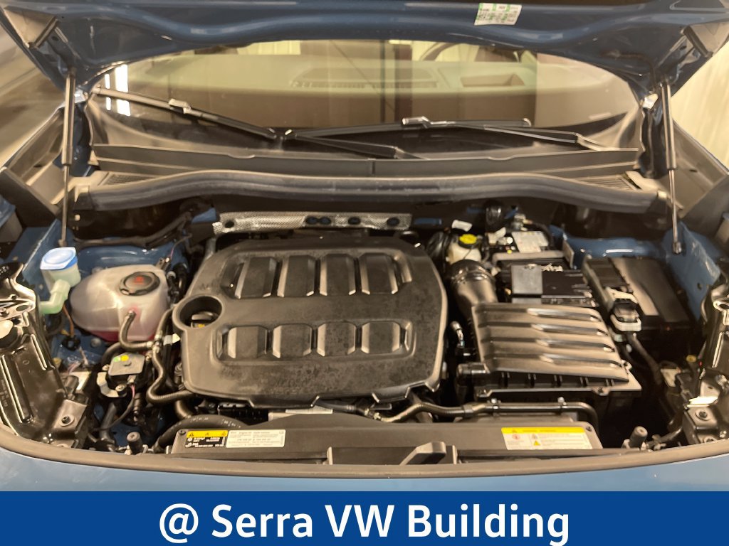 Used 2025 Volkswagen Tiguan SEL R-Line AWD/4WD image 10