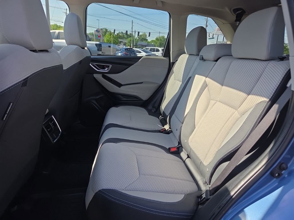 Used 2021 Subaru Forester Premium AWD/4WD image 18