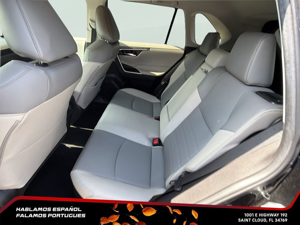 Used 2022 Toyota RAV4 XLE Premium AWD/4WD image 22