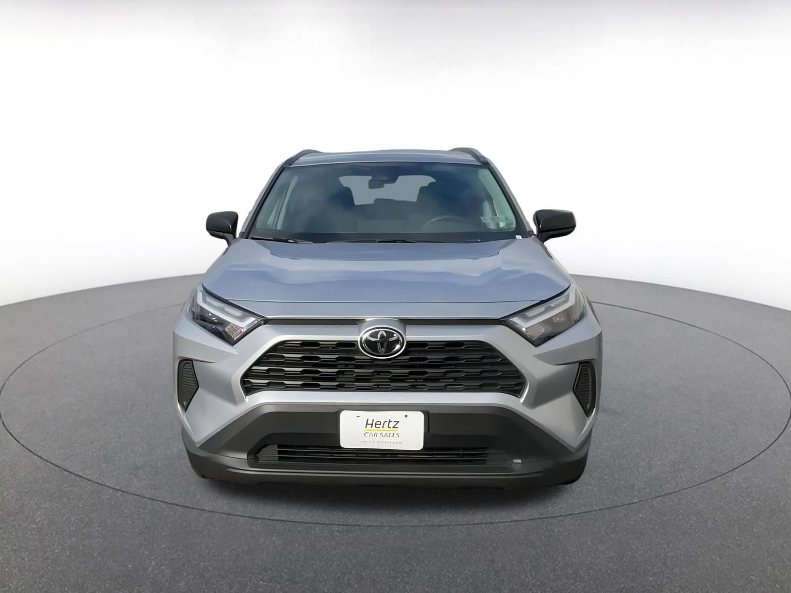 Used 2025 Toyota RAV4 LE image 5