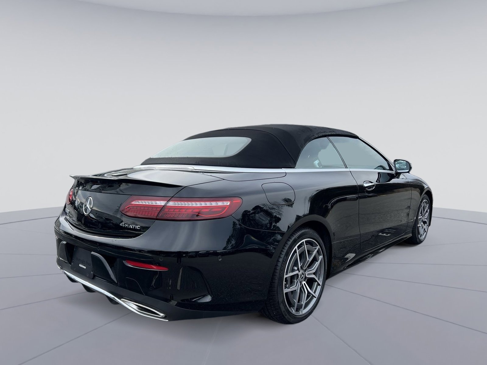 Used 2023 Mercedes-Benz E 450 4MATIC Cabriolet image 9