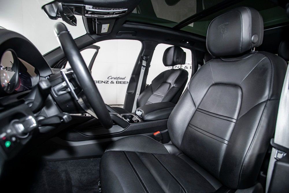 Used 2023 Porsche Cayenne S Platinum w/ Premium Package Plus image 41
