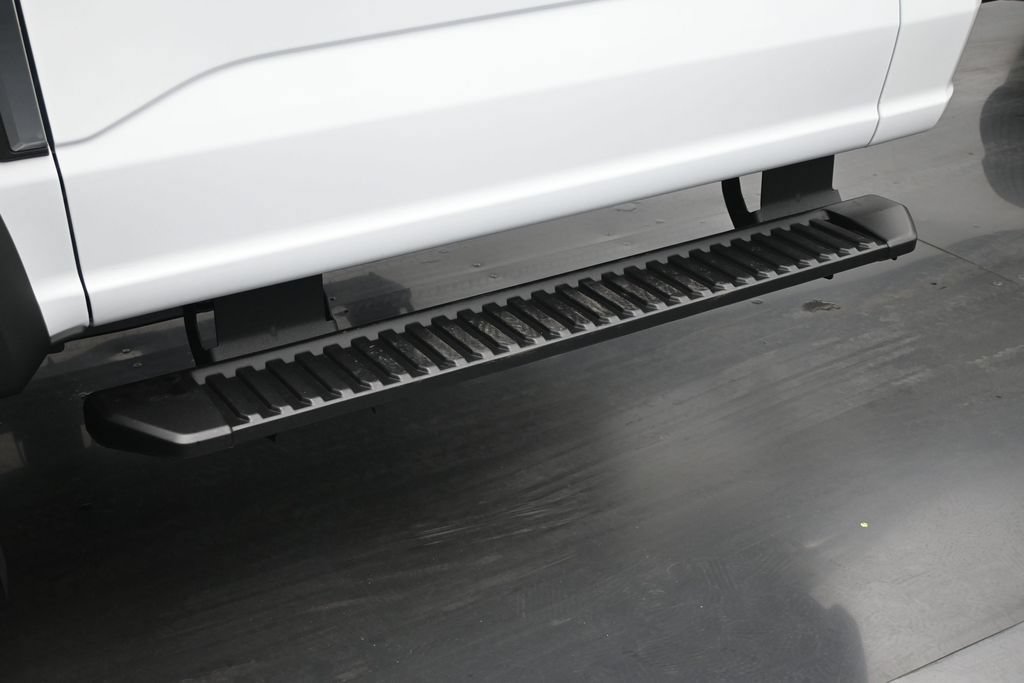 New 2026 Ford F550 2WD Regular Cab Super Duty image 19