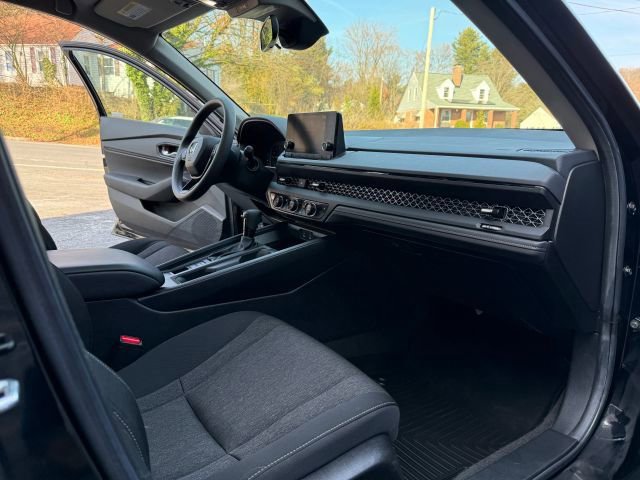 Used 2024 Honda Accord EX image 16