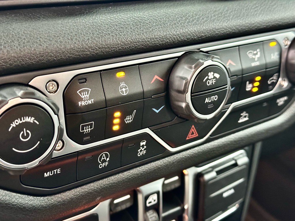 Used 2024 Jeep Gladiator Sport image 41