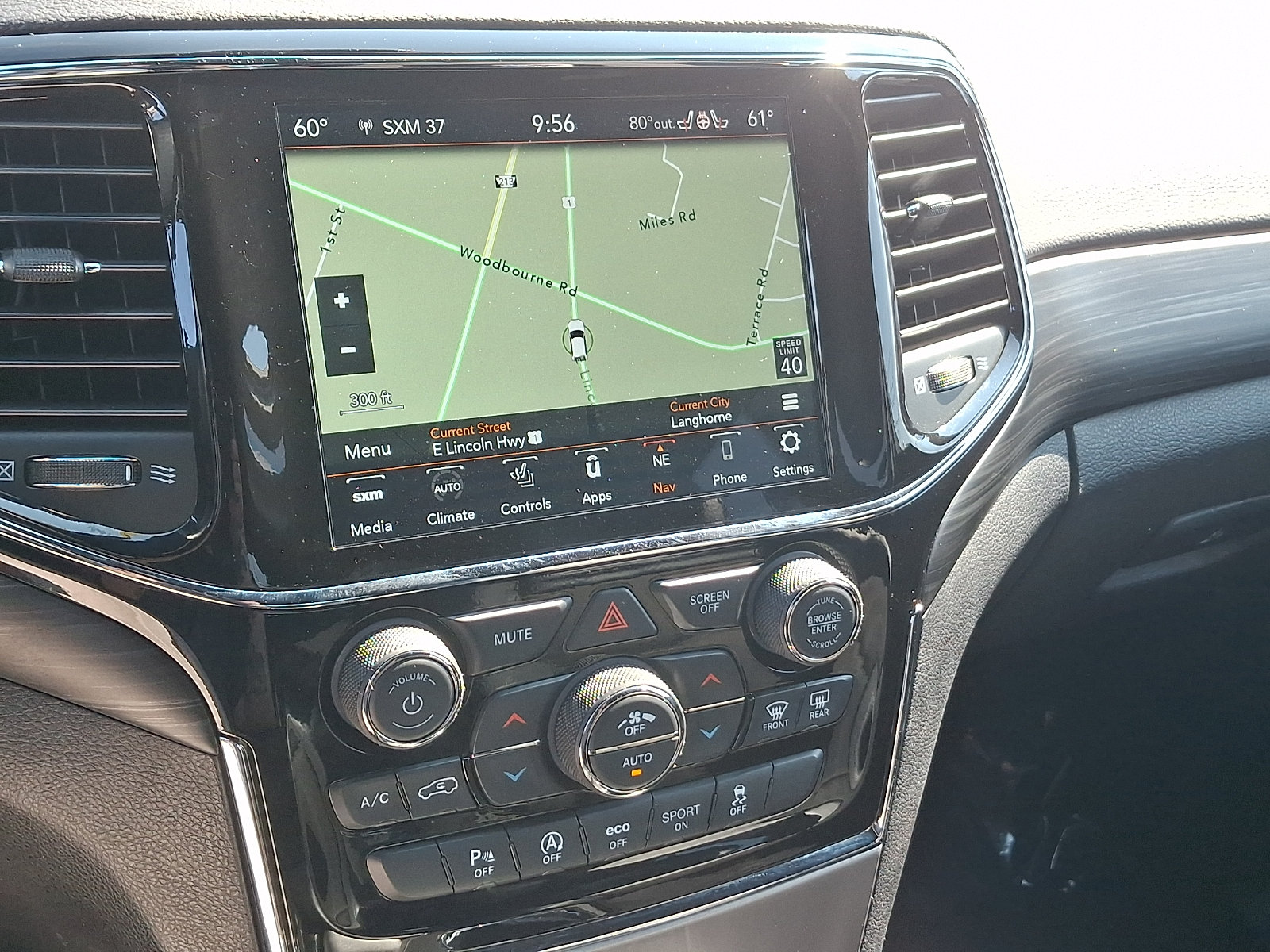 Used 2020 Jeep Grand Cherokee Laredo w/ Quick Order Package 2BN North AWD/4WD image 19