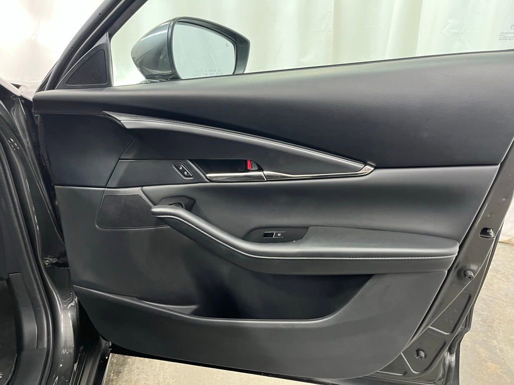 Certified 2025 MAZDA CX-30 AWD 2.5 S w/ Preferred Package image 11