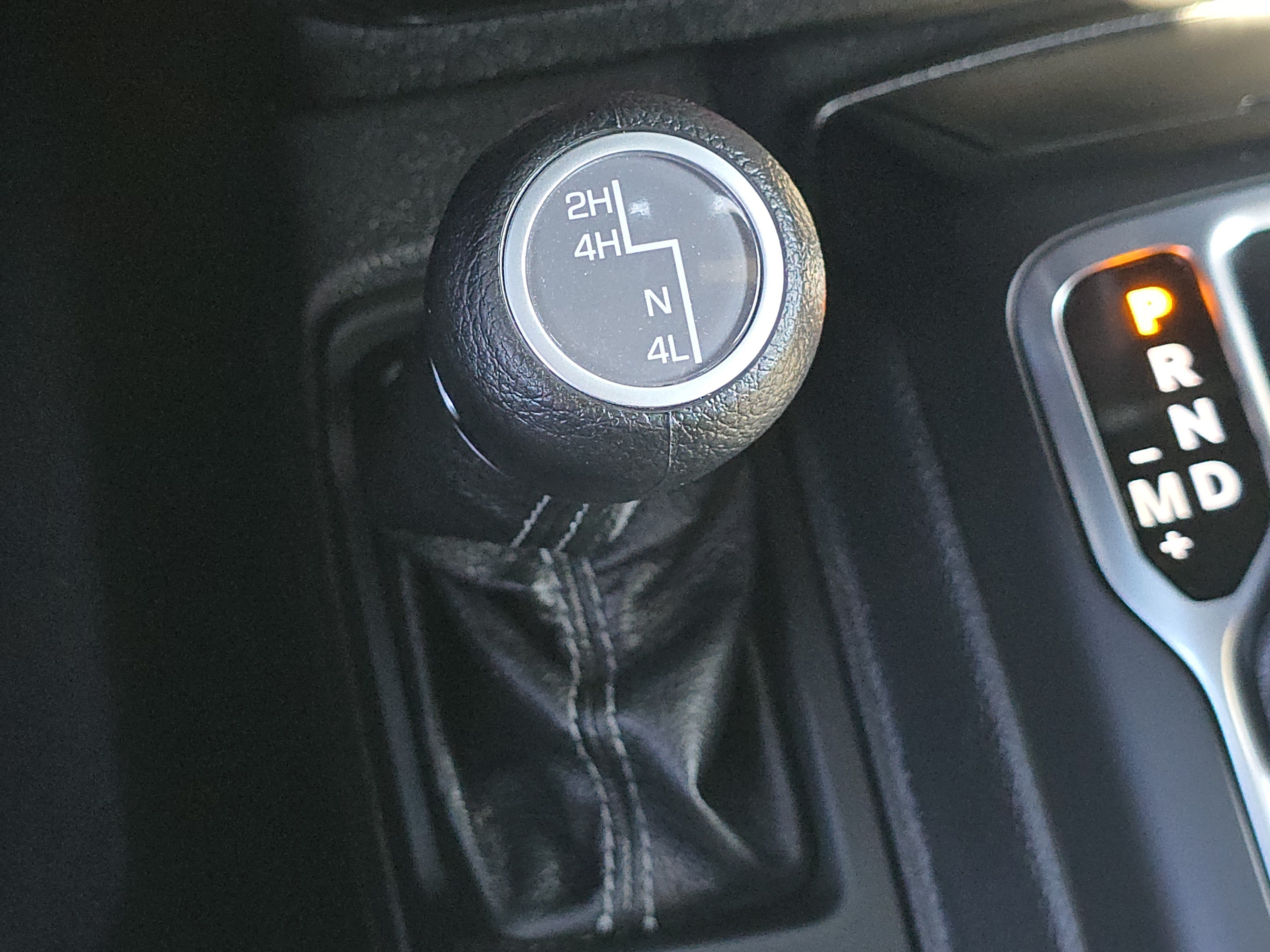 Used 2025 Jeep Wrangler Unlimited Sport AWD/4WD image 11