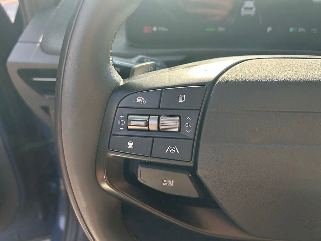 Used 2025 Kia EV6 Wind RWD image 8