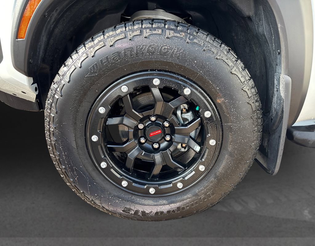 New 2025 Nissan Frontier PRO-4X w/ Pro Convenience Package image 11
