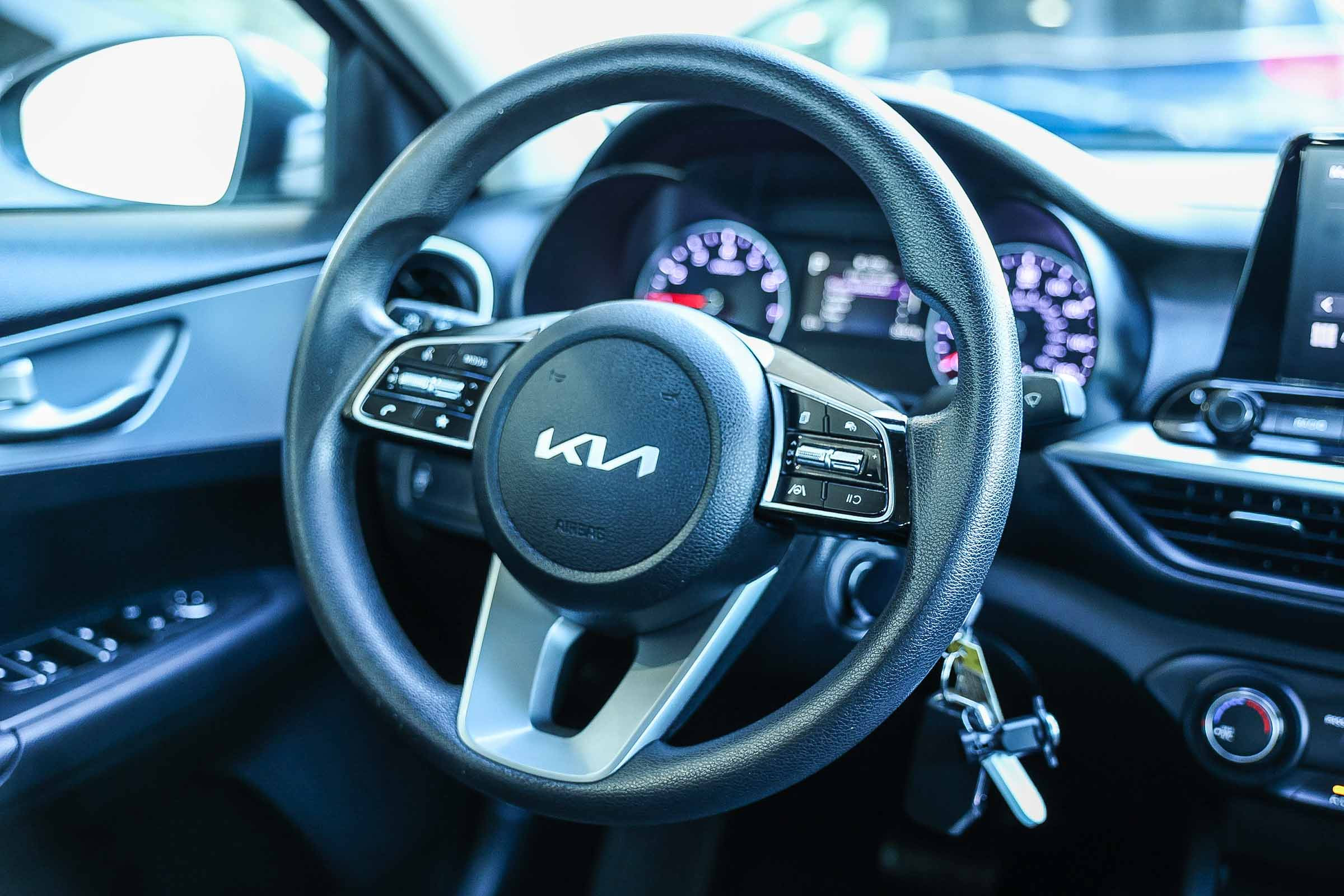 Used 2022 Kia Forte LXS image 19