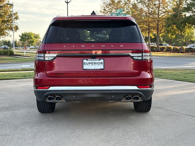Used 2026 Lincoln Aviator AWD image 5