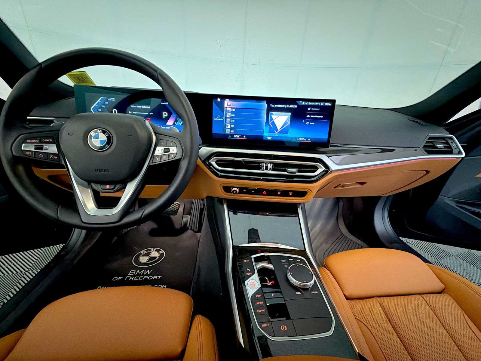 Used 2024 BMW 330i xDrive Sedan w/ Premium Package AWD/4WD image 14