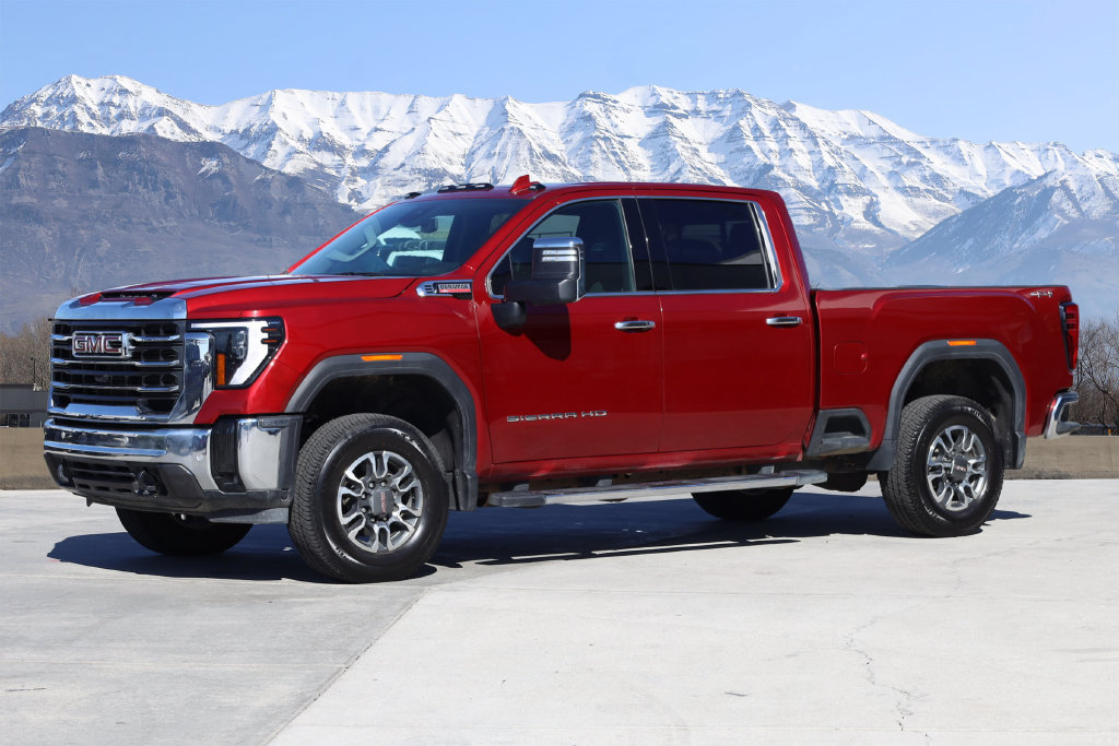 Used 2026 GMC Sierra 3500 SLT w/ SLT Convenience Package AWD/4WD image 2
