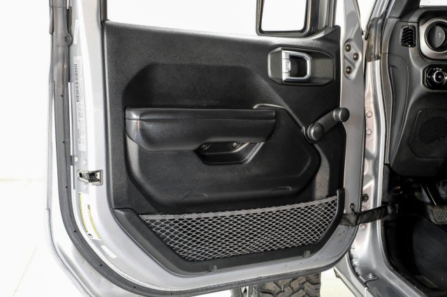 Used 2020 Jeep Wrangler Sport AWD/4WD image 33