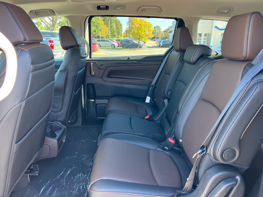 New 2027 Honda Odyssey Elite image 4
