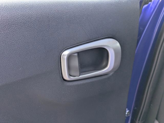 Used 2021 Hyundai Venue SE FWD image 25