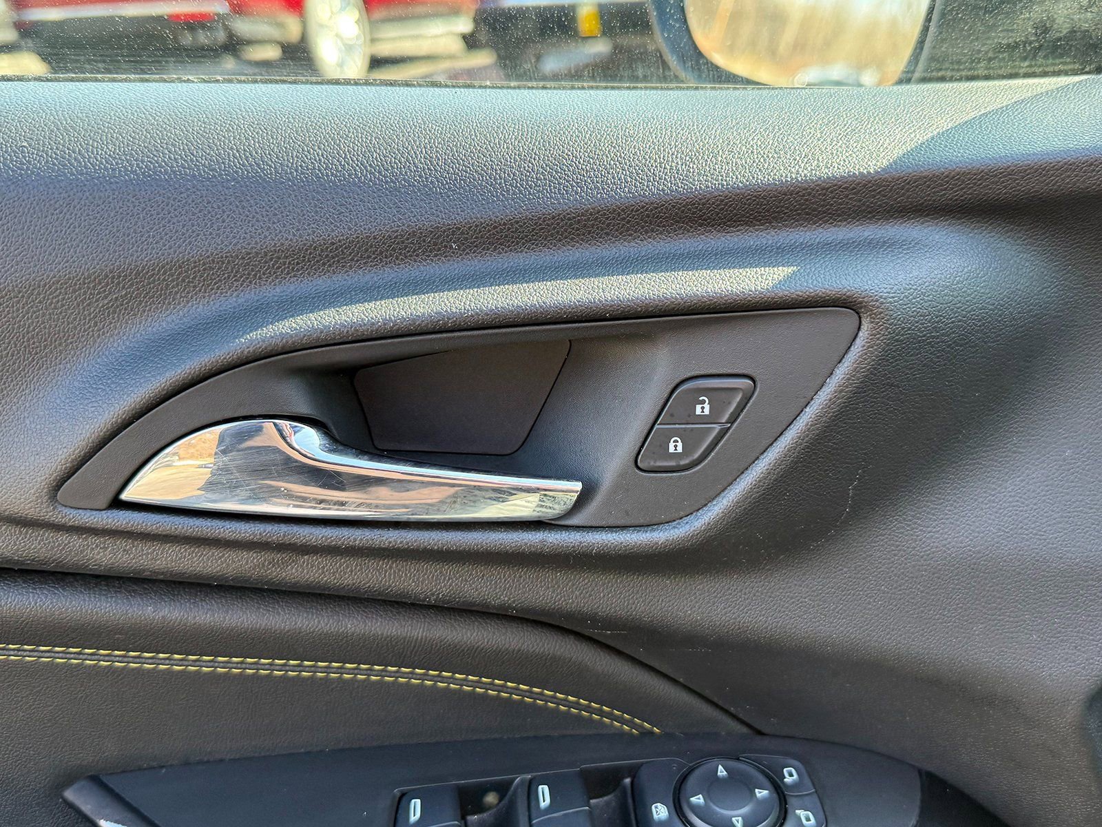 Certified 2024 Chevrolet Trax LT w/ Driver Confidence Package image 15