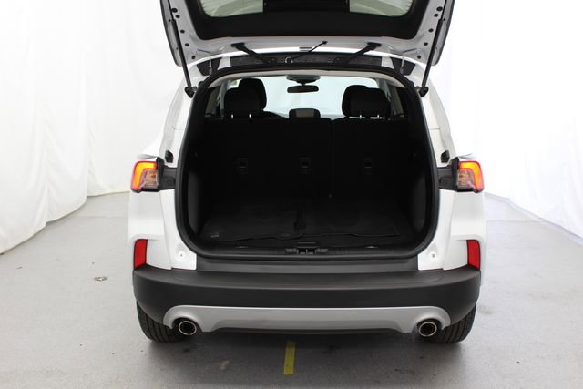 Used 2021 Ford Escape SE FWD image 11