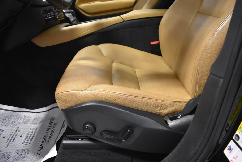 Used 2016 Volvo XC90 T6 Momentum w/ Momentum Plus Package AWD/4WD image 17