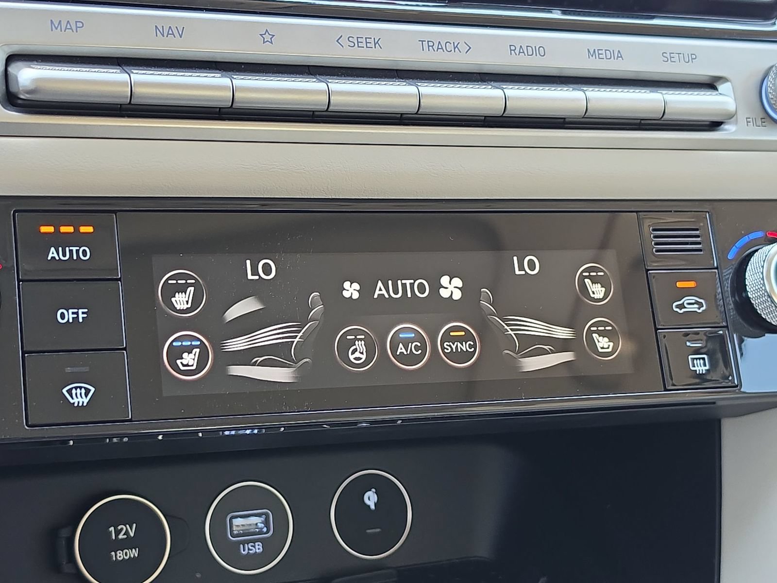 Certified 2026 Genesis G70 2.5T Prestige AWD/4WD image 30