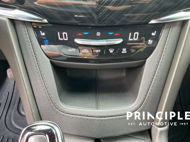 Used 2023 Cadillac XT6 Premium Luxury FWD image 17