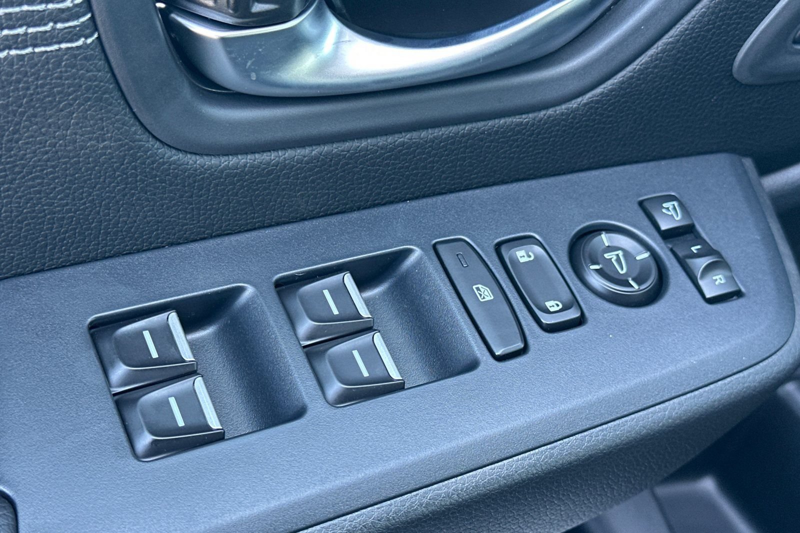 New 2026 Honda Pilot Touring image 12
