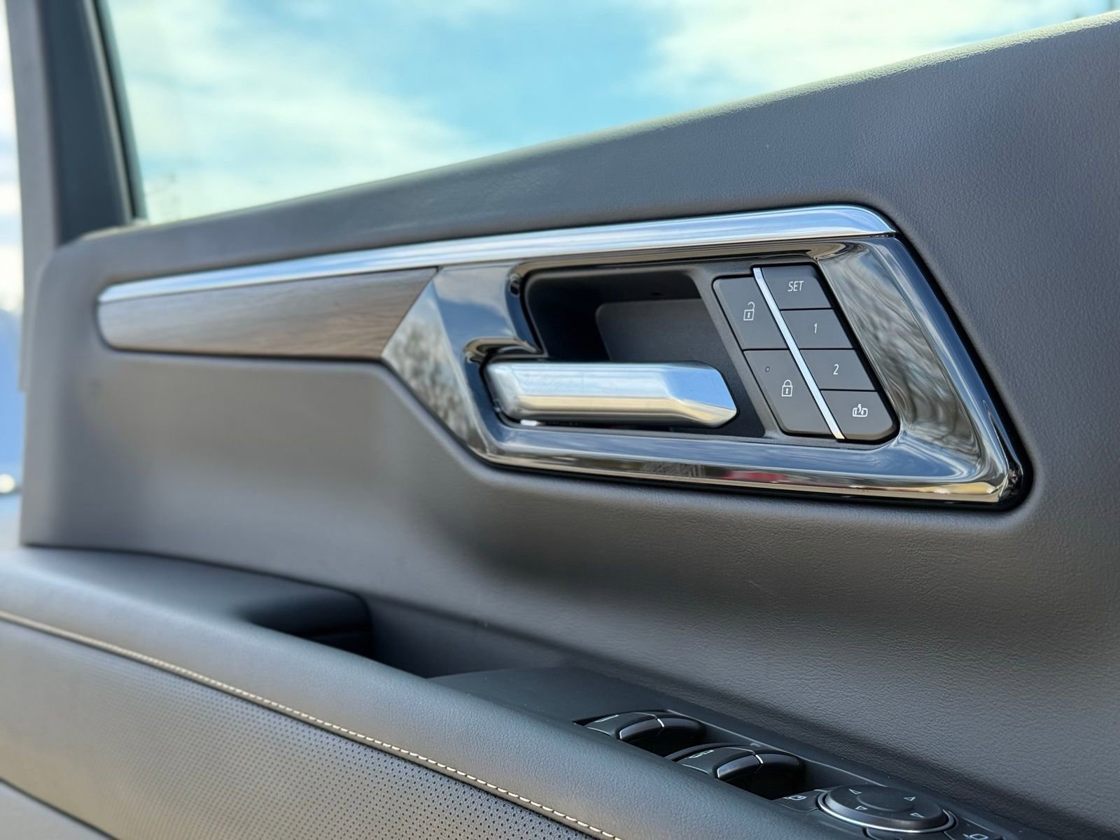 New 2026 Chevrolet Tahoe Premier w/ Sun And Tow Package image 14