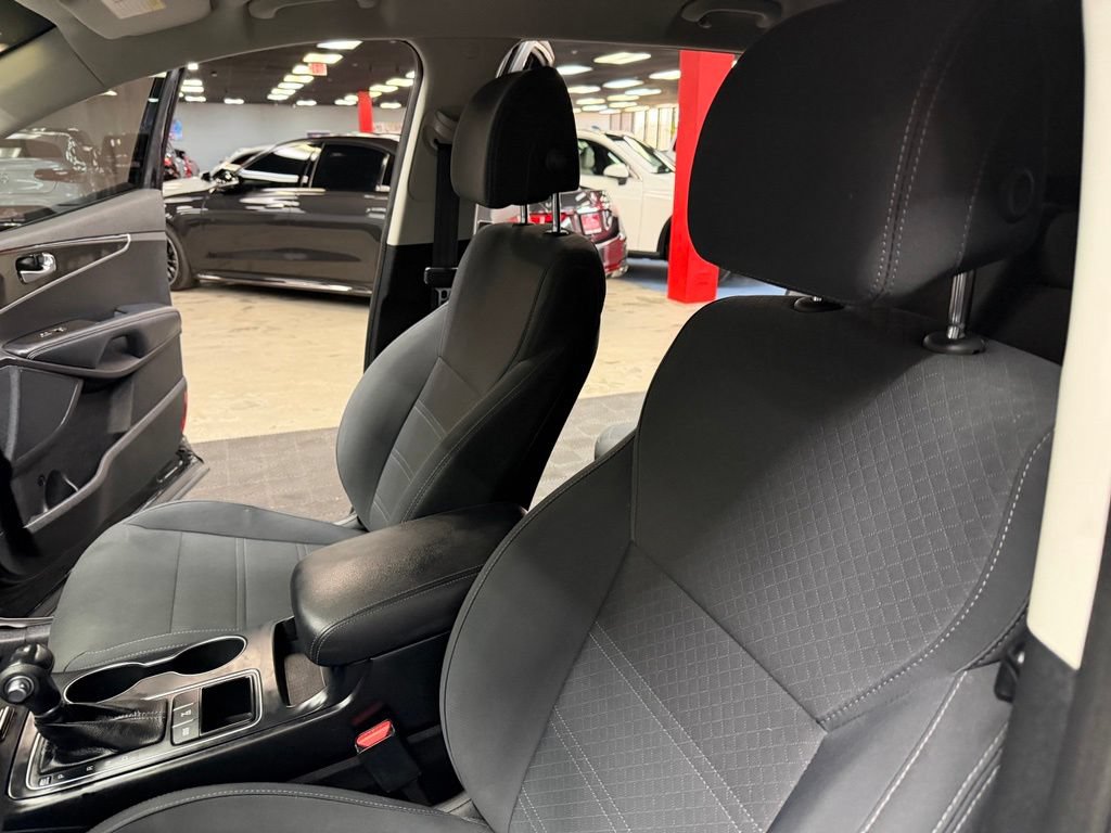 Used 2017 Kia Sorento AWD image 33