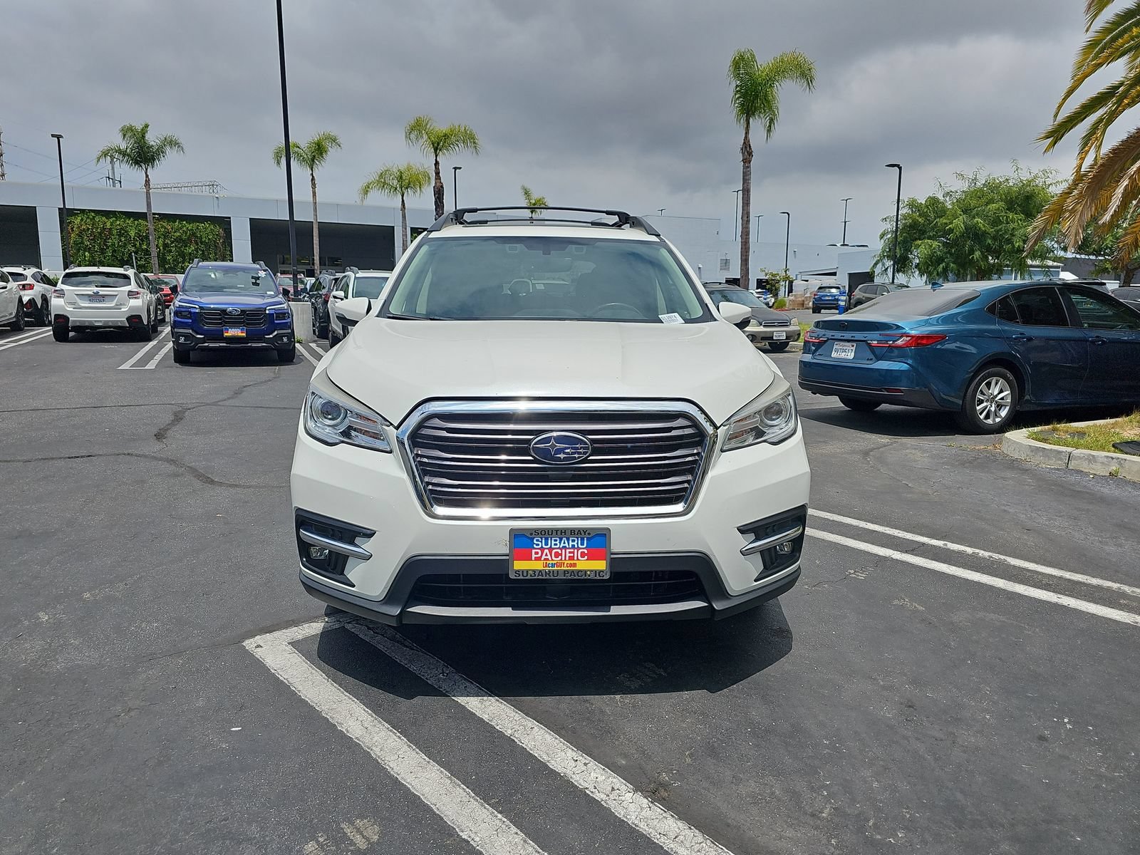 Used 2020 Subaru Ascent Limited w/ Technology Package AWD/4WD image 2