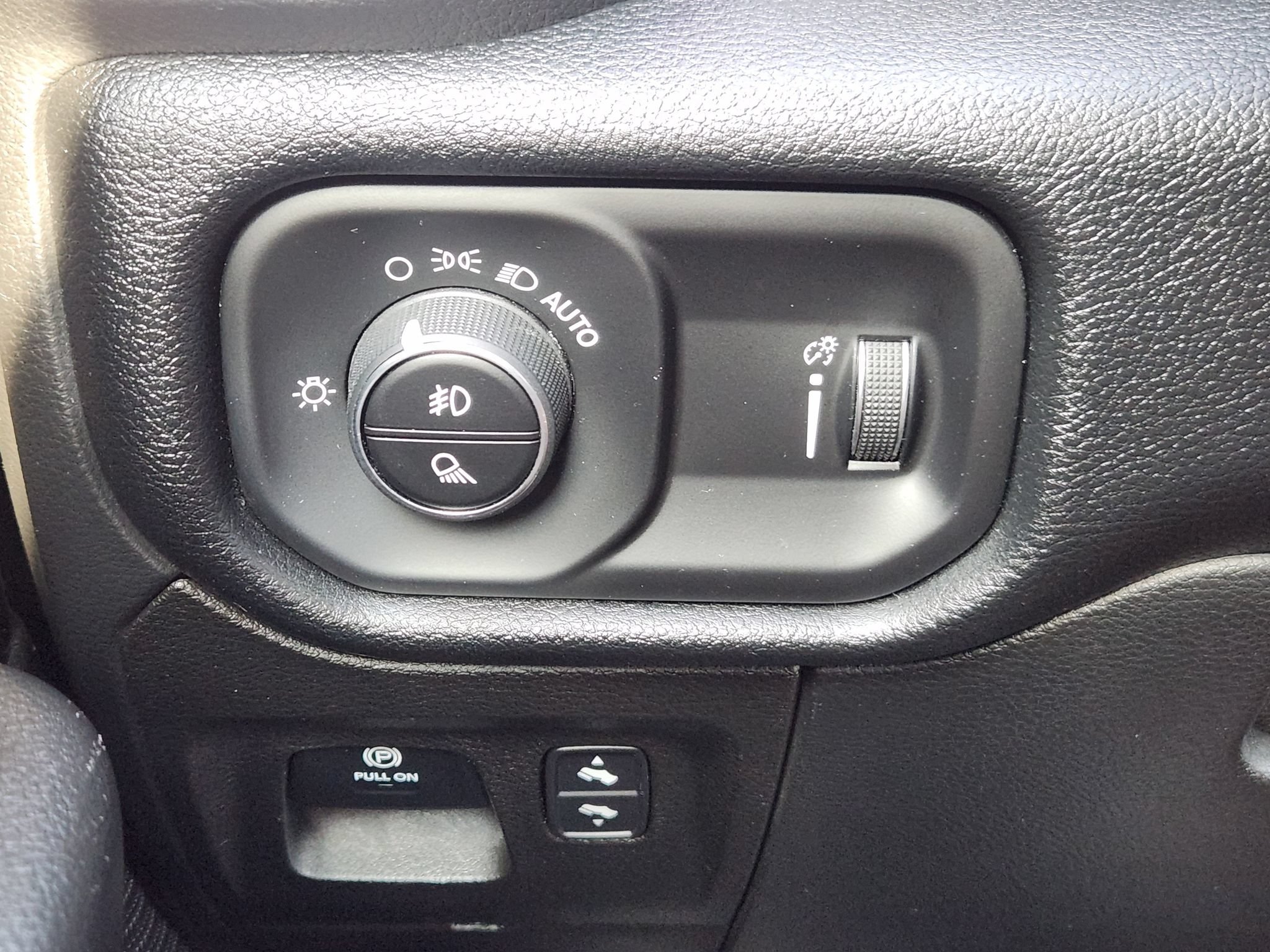 Used 2022 RAM 1500 Lone Star AWD/4WD image 22