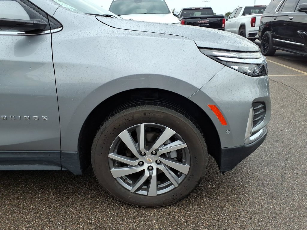Used 2024 Chevrolet Equinox Premier AWD/4WD image 25