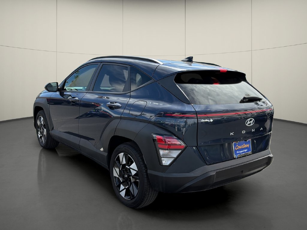 Used 2025 Hyundai Kona SEL FWD image 5